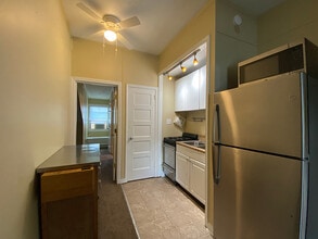 1107 Richmond Rd, Unit 1107 B Richmond Rd in Williamsburg, VA - Foto de edificio - Building Photo