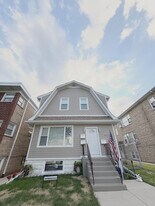 2618 73rd Ave in Elmwood Park, IL - Building Photo