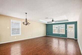 304 Chert Ln in Fort Worth, TX - Foto de edificio - Building Photo