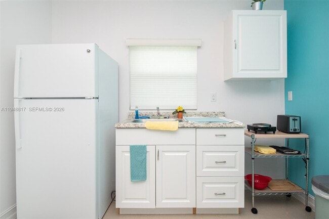 4680 SW 35th Ave in Fort Lauderdale, FL - Building Photo - Building Photo