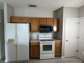 785 Oakleaf Plantation Pkwy in Orange Park, FL - Building Photo - Building Photo