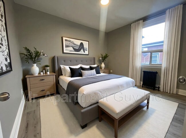 821 Main St E in Hamilton, ON - Building Photo - Building Photo