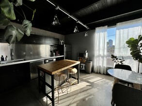 525 E Willetta St in Phoenix, AZ - Foto de edificio - Building Photo