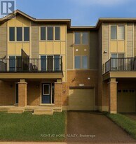 514 Rye Grass Wy in Ottawa, ON - Building Photo