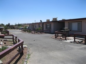 7396 Bannock Trl in Yucca Valley, CA - Building Photo - Building Photo