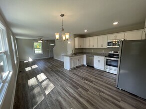 316 Natcor Dr in Dover, TN - Foto de edificio - Building Photo