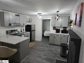 120 McMakin Dr in Greenville, SC - Building Photo - Building Photo