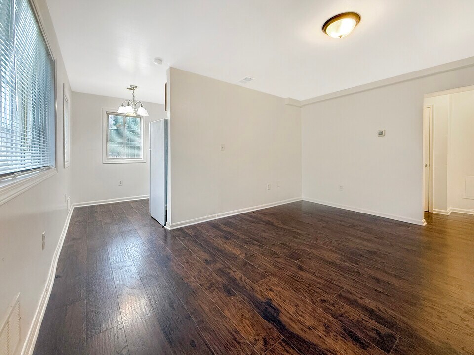 506 Eastern Ave NE, Unit 101 in Washington, DC - Building Photo