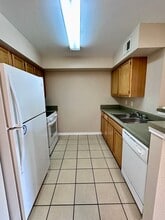 4010 Dancing Cloud Ct in Destin, FL - Foto de edificio - Building Photo