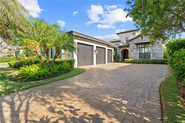 property at 11813 Via Cassina Ct