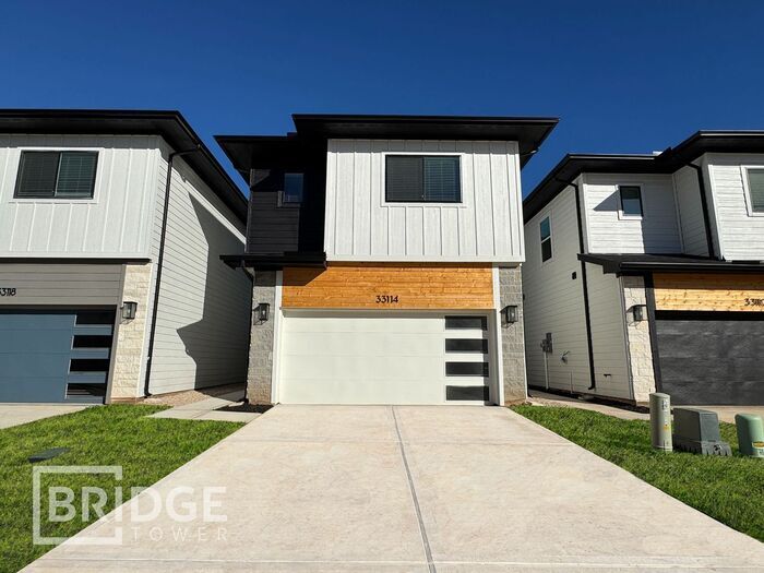 33114 Willow Hts Ln in Magnolia, TX - Building Photo