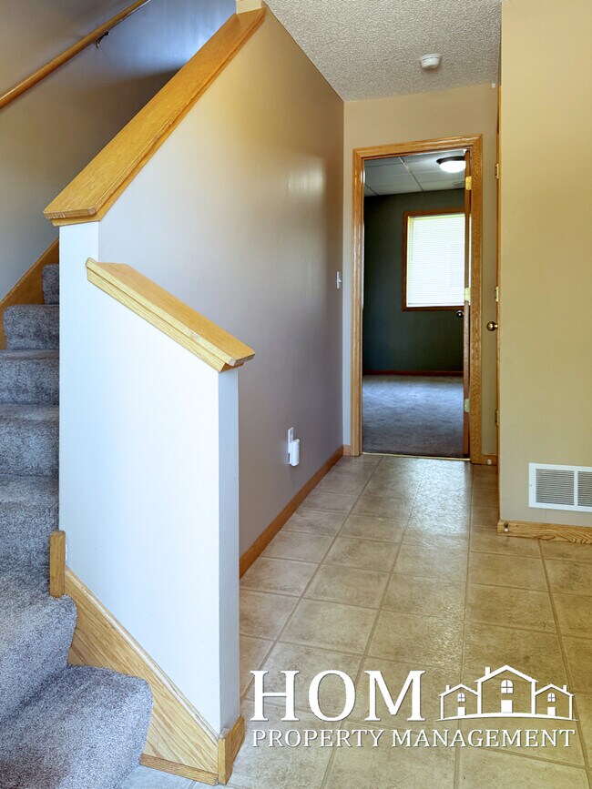 421 Tanager Path in Mankato, MN - Building Photo - Building Photo