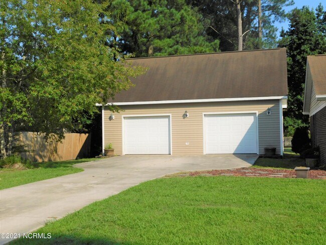 107 Plantation Blvd photo'