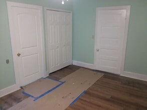 340 W Blue Ridge St in Pendleton, SC - Foto de edificio - Building Photo