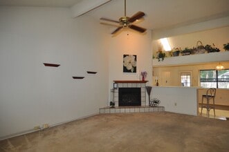1153 Highpoint Rd in Bedford, TX - Building Photo - Building Photo