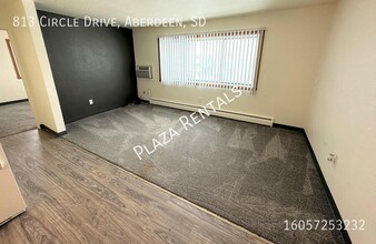 2103 4th Ave SE in Aberdeen, SD - Building Photo - Building Photo