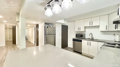 420 Midwood Cres in Waterloo, ON - Building Photo - Building Photo