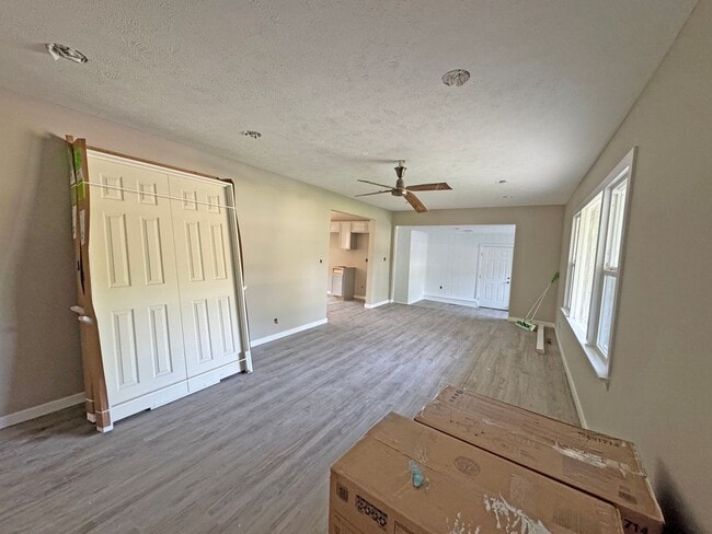 1228 E Berkeley St in Springfield, MO - Building Photo - Building Photo
