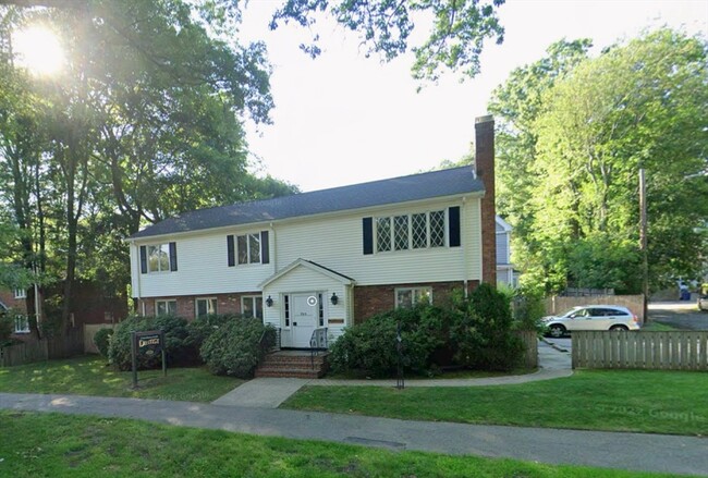 property at 725 VFW Parkway
