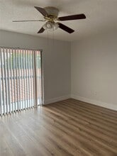 2186 W 60th St in Hialeah, FL - Building Photo - Building Photo