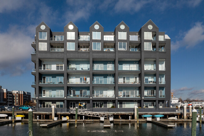 The Pier Condominium in Norfolk, VA - Building Photo - Building Photo