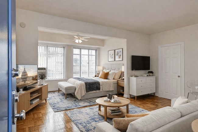 Majestic in Washington, DC - Building Photo - Building Photo