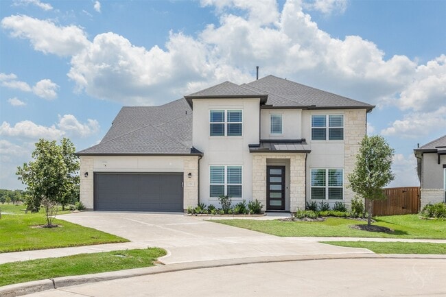 property at 7526 Sunny Oak Ln