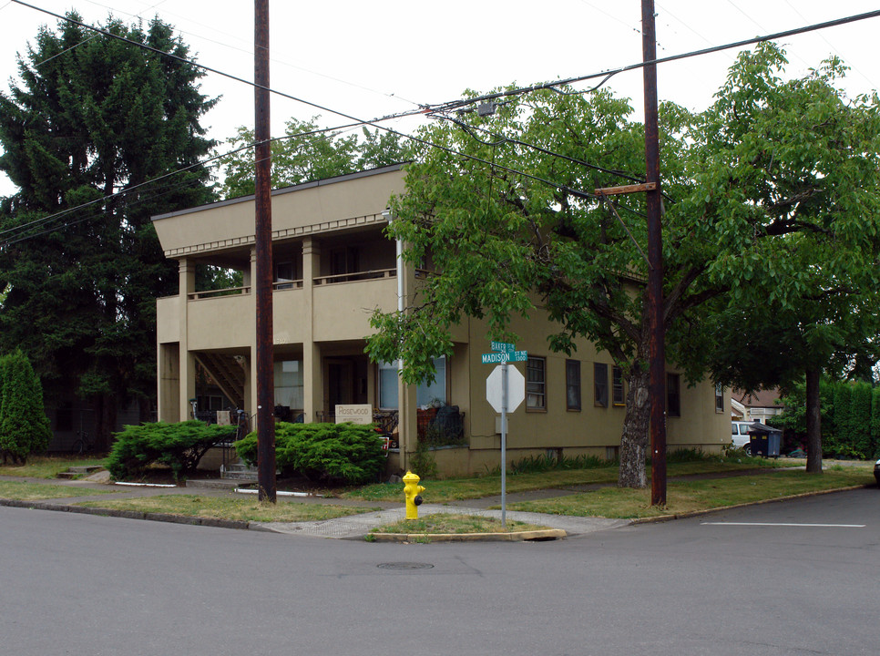 Rosewood Apartments in Salem, OR - Building Photo