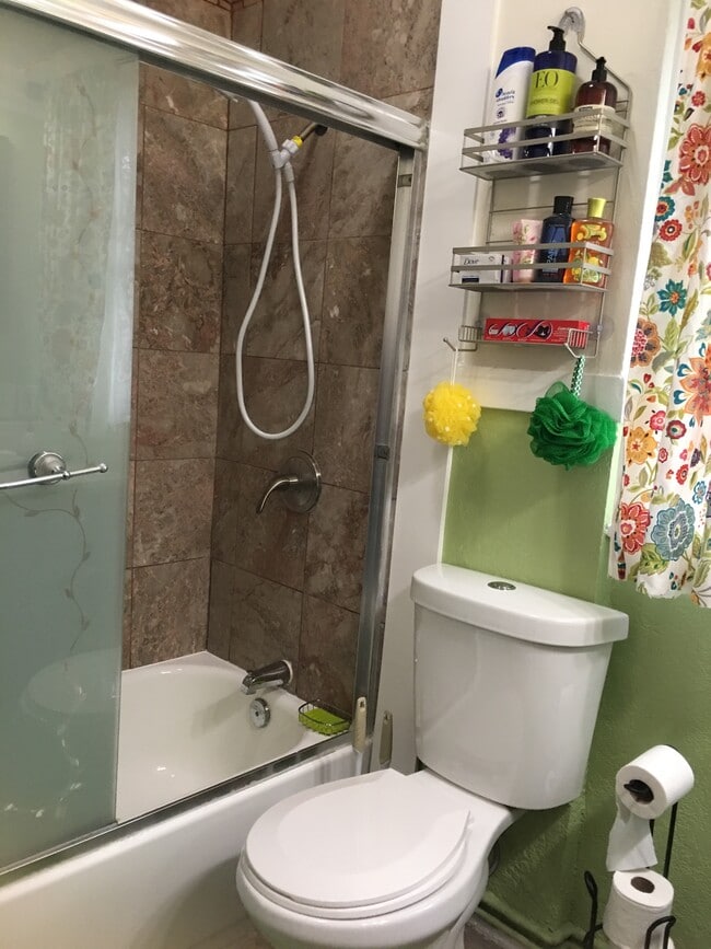 1044 23rd St, Unit A in San Diego, CA - Foto de edificio - Building Photo