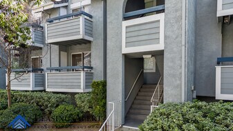 26922 Flo Ln in Santa Clarita, CA - Building Photo