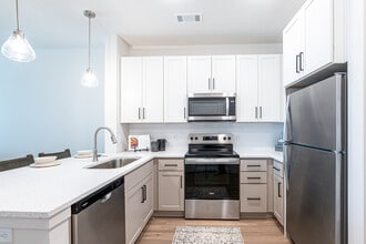 Yardley Flats Apartments in Knoxville, TN - Foto de edificio - Building Photo