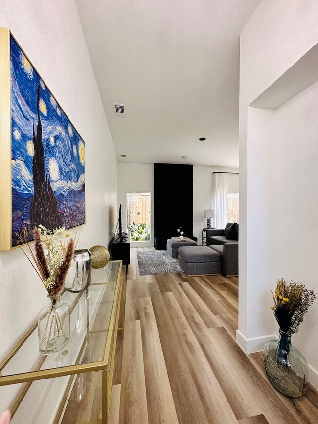 property at 1504 Southmore Blvd