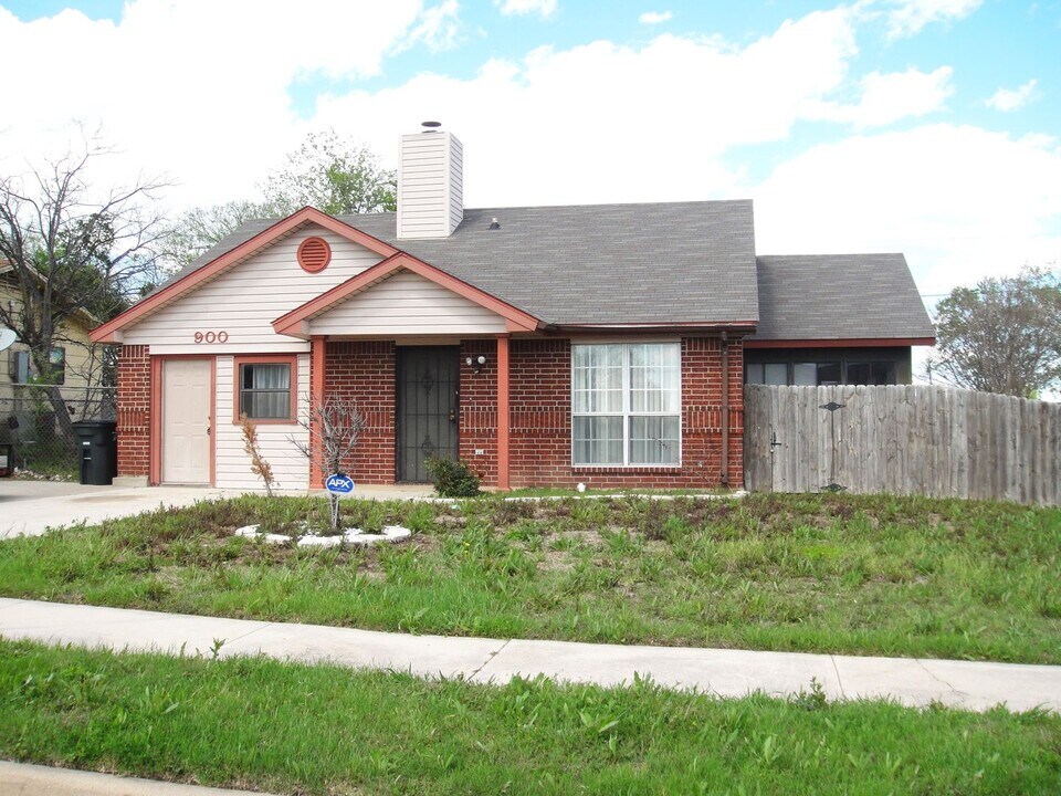 900 Haynes Dr in Killeen, TX - Building Photo