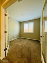2711 Evolutionary Ln in Las Vegas, NV - Building Photo - Building Photo