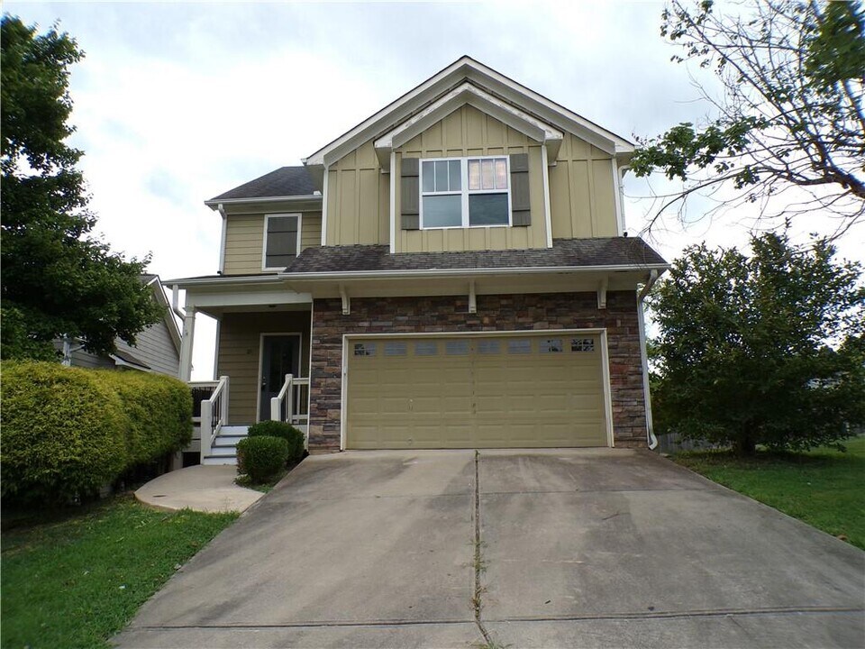 21 Springmont Dr in Cartersville, GA - Building Photo