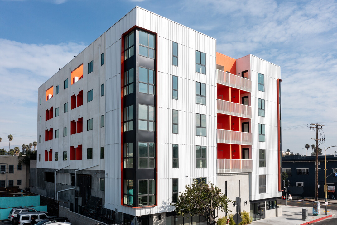 Arancia in Los Angeles, CA - Building Photo