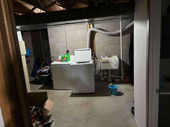 3242 Larry Dr in Plover, WI - Building Photo - Building Photo