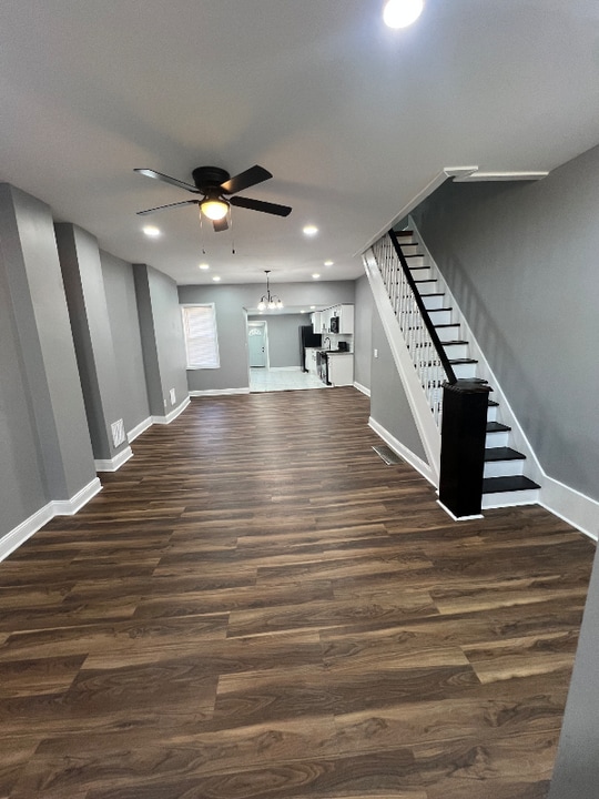 547 High St in Philadelphia, PA - Building Photo