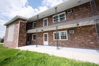 140 Maple Park Dr-Unit -4 in Westfield, IN - Building Photo - Building Photo