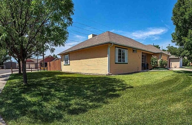 property at 2559 Janece Dr