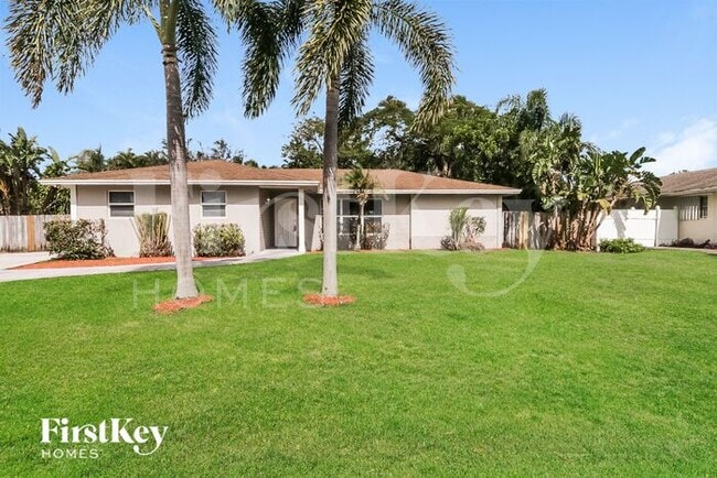 property at 32 W Palm Ave