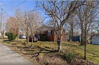 160 College St S in Mcewen, TN - Building Photo - Building Photo