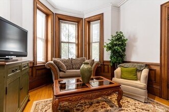 1609 Tremont St, Unit #1 in Boston, MA - Foto de edificio - Building Photo