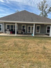 102 Whitetail Way in Troy, AL - Building Photo - Building Photo