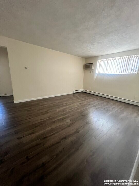 16 Allston St, Unit 3 in Boston, MA - Building Photo