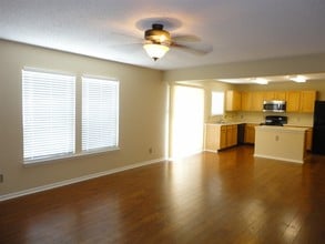 8533 Belle Union Ct in Indianapolis, IN - Foto de edificio - Building Photo