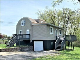 116 Adams St in Beaver Falls, PA - Building Photo