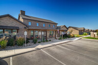 Wolf Creek Apartments in San Angelo, TX - Foto de edificio - Building Photo