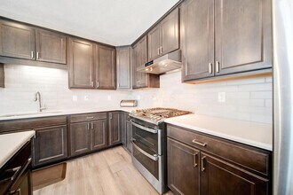 7181 Fenwick St NW in Pickerington, OH - Foto de edificio - Building Photo