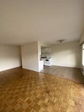 951 Cedar St in Campbell River, BC - Building Photo - Building Photo